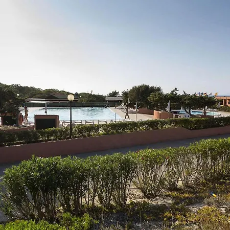 Charming Mobile Home In Sorso With Shared Pool *